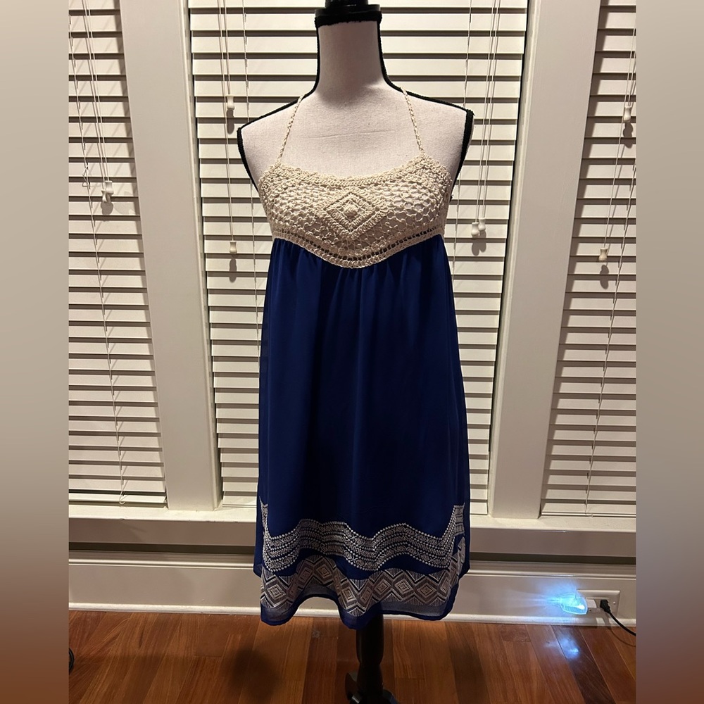 Ya Los Angeles halter  dress size Small Beautiful Navy Crochet  Neck